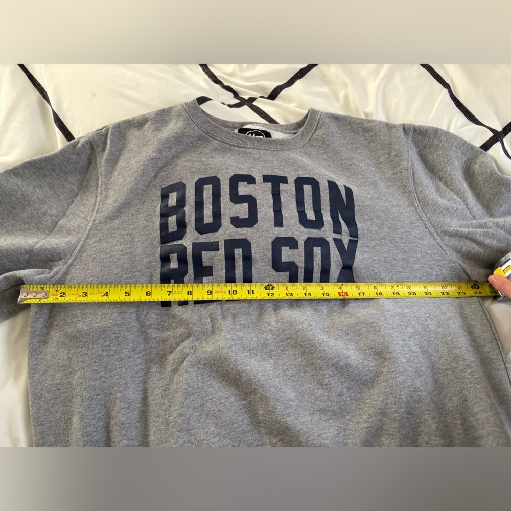 Boston Red Sox Grey Sweatshirt - Picture 7 of 7